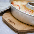 Omnia Bambus Untersetzer 312 x 235 x 22 mm Campingbackofen Schneidebrett Trivet