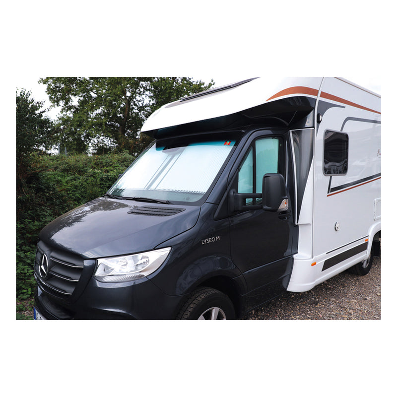 https://www.freizeitschmiede.com//images/camping/scheibenverdunklung/remifront-iv-2.jpg